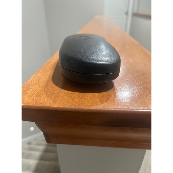 Ray-Ban Black Hard Shell Clamshell Eyeglass Sunglasses Case with Grey Lining - Picture 4 of 7